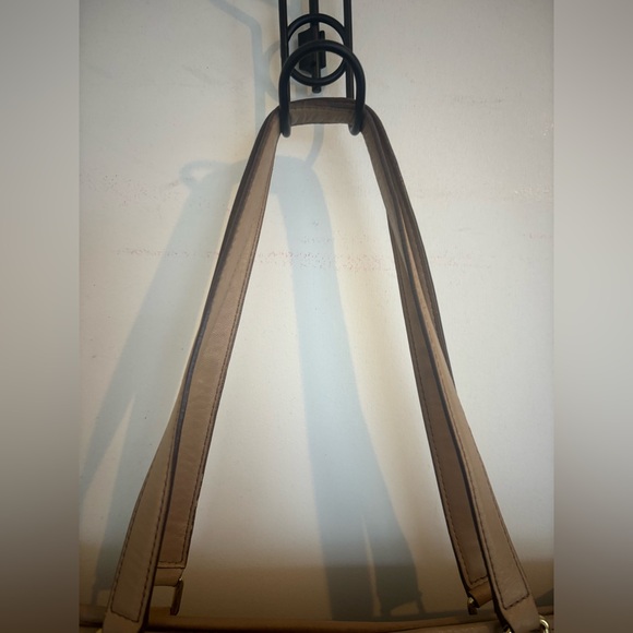 MCM Tote Bag - Picture 4 of 16